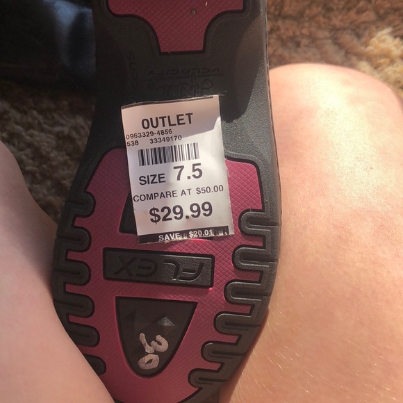 Black flex boots size 7.5 - Picture 4 of 4